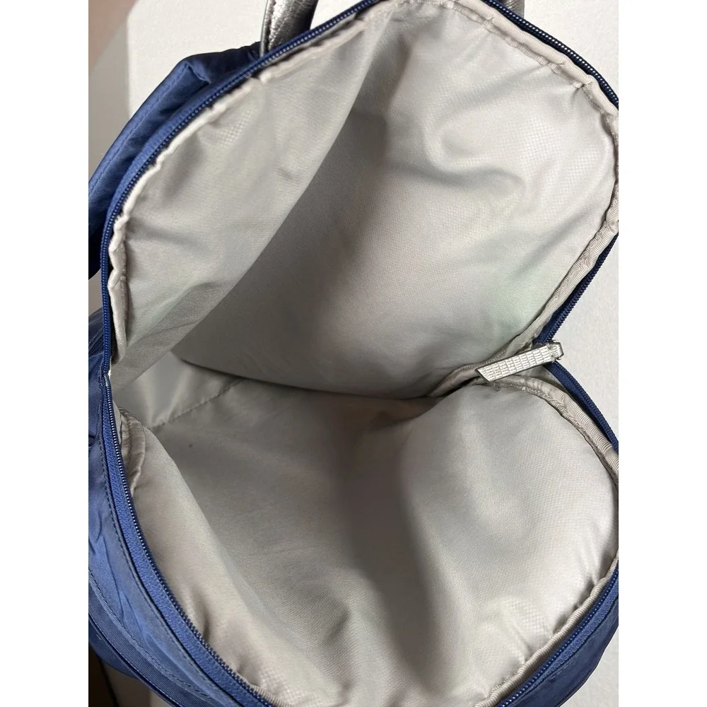 Tumi Voyageur Carson Backpack Navy Leather Trim Nylon Laptop Lightweight Bag